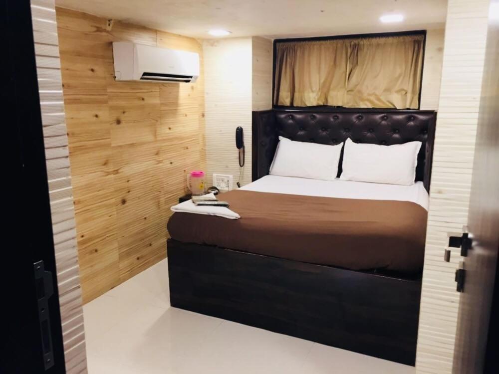 Hotel Qamar Mumbai Dış mekan fotoğraf