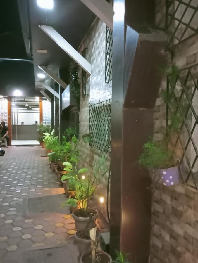 Hotel Qamar Mumbai Dış mekan fotoğraf