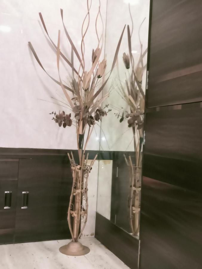 Hotel Qamar Mumbai Dış mekan fotoğraf