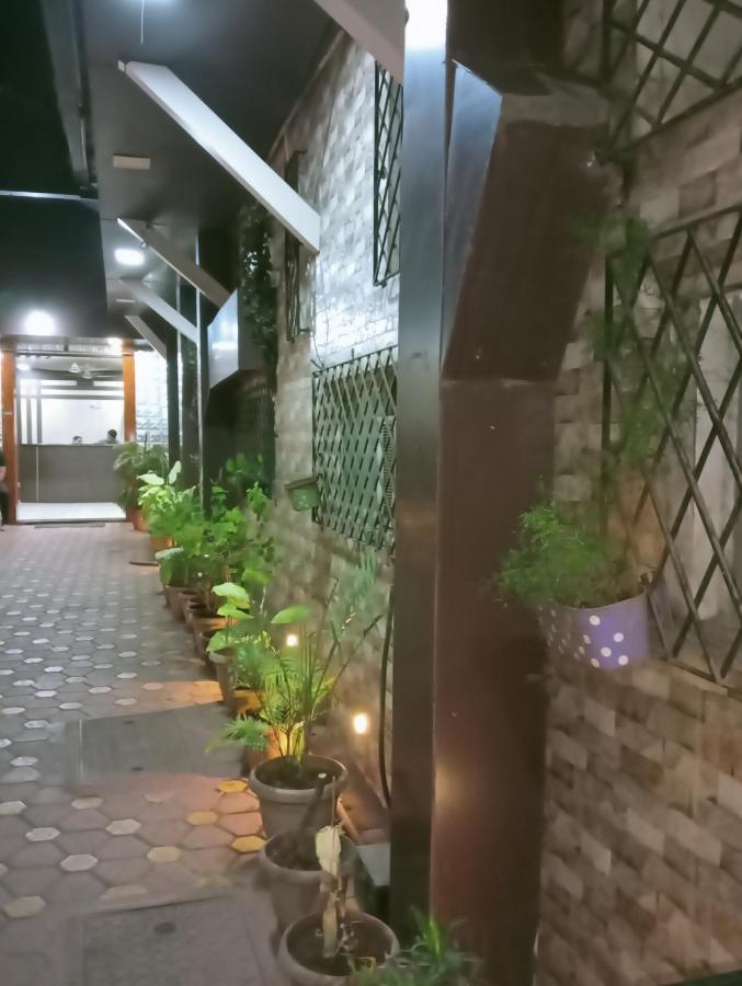 Hotel Qamar Mumbai Dış mekan fotoğraf